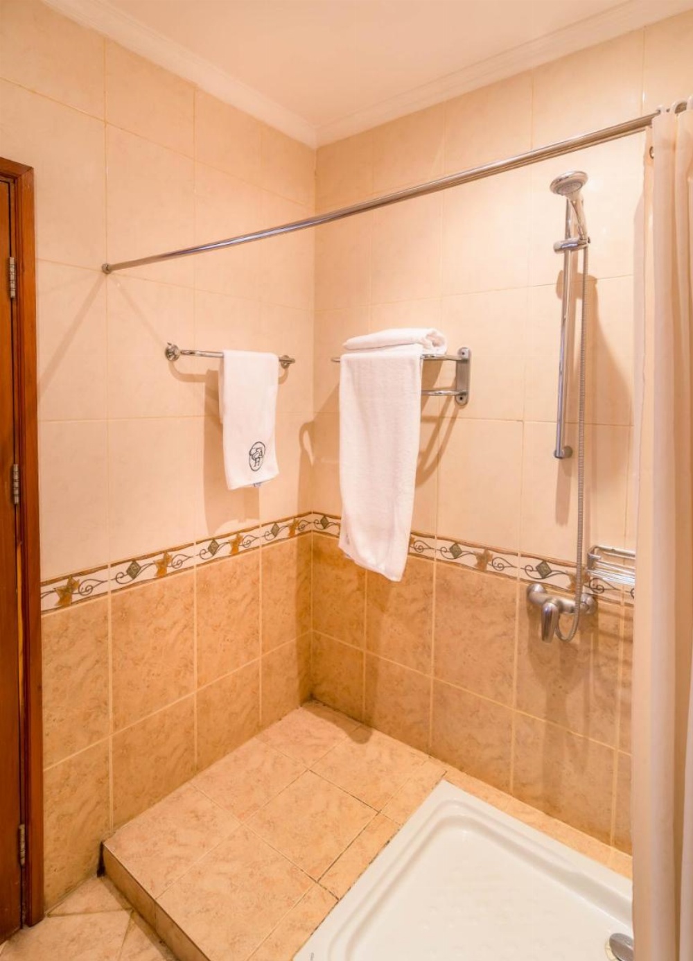 Gold Crest Hotel - Arusha Image 6