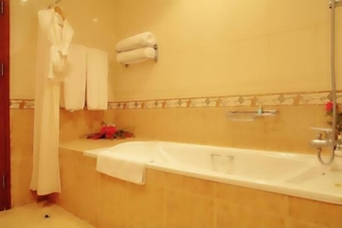Gold Crest Hotel - Arusha image 27